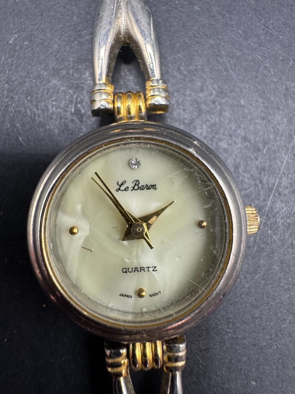 Vintage Le Baron Ladies Diamond Quartz Watch MOP Dial Silver & Gold Tone 20.9mm